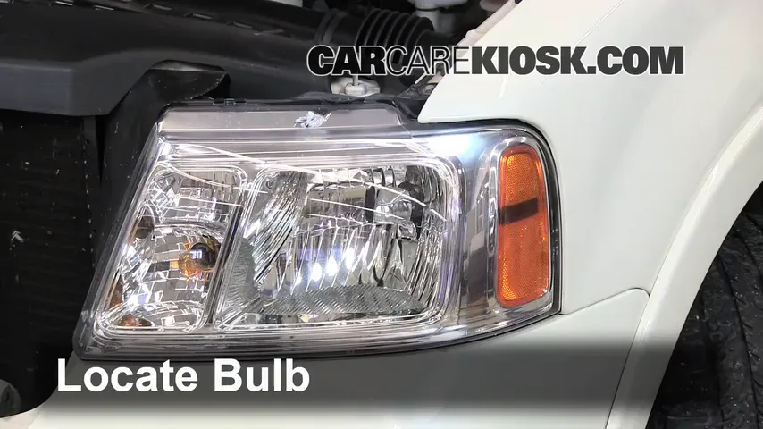 2007 Lincoln Mark LT 5.4L V8 Lights Parking Light (replace bulb)